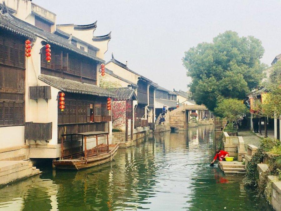 龙年临近，10000条龙“惊现”上海的这个艺术馆